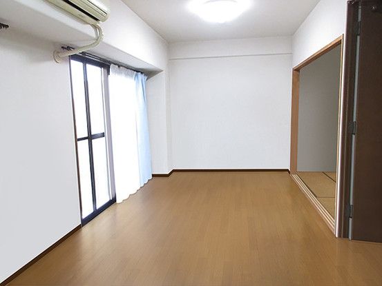 3LDK Apartment for Sale in Sakaide, Kagawa - 72.33 sqm - Thumbnail 4