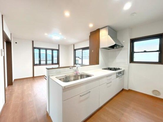 Renovated 5LDK House for Sale Near Oyumino Station, Chiba - Thumbnail 2