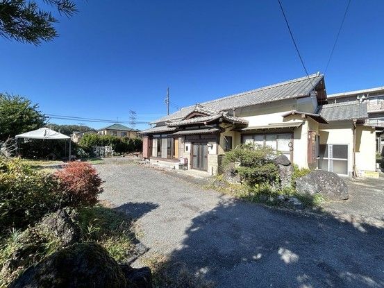 5DK House for Sale in Fujinomiya, Shizuoka – 573 sqm Lot - Thumbnail 2