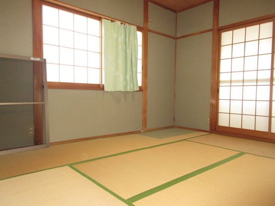 4LDK House for Sale in Takamatsu, Kagawa - 94.81m² - Thumbnail 2
