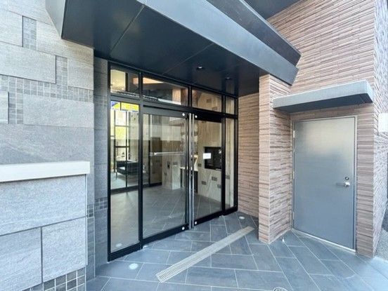 Sun Park Kajiyamachi Park Side 3LDK Apartment for Sale - Thumbnail 2