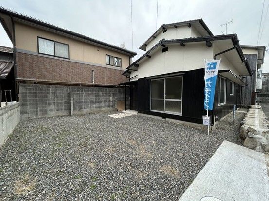 Renovated 3LDK House in Imabari City, Ehime Prefecture - Thumbnail 2