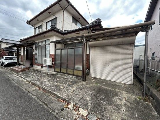 5LDK House for Sale in Masuda, Shimane – 174.28m² - Thumbnail 2
