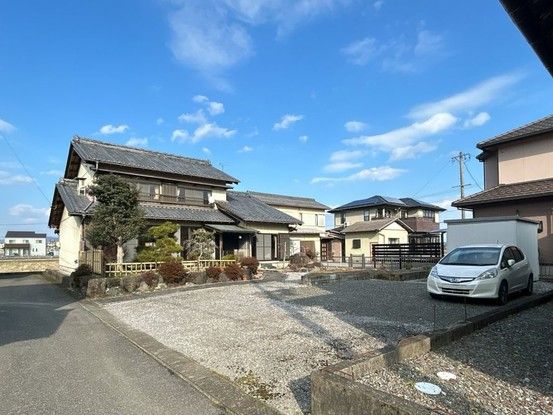 Renovated 6SLDK Detached House in Ikeda, Gifu - 174.71 sqm - Thumbnail 2
