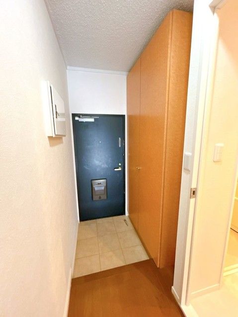 Renovated 3LDK Apartment for Sale Near Fukuyama Station - Thumbnail 4