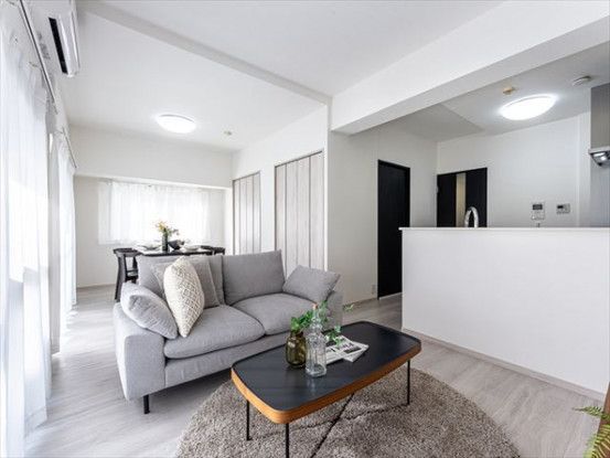 2LDK Apartment for Sale in Jonan Ward, Fukuoka City - Thumbnail 2