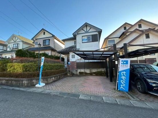 Renovated 5LDK House in Fukushima City with 2 Car Parking - Thumbnail 3