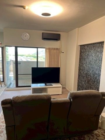 Renovated 4LDK Apartment in Katsurazaka, Kyoto for Sale - Thumbnail 3