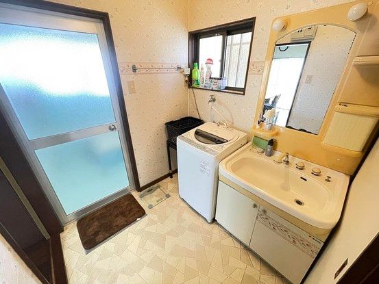 Used 5DK House in Asakita-ku, Hiroshima City - 96 sqm, 155 sqm Land - Thumbnail 4