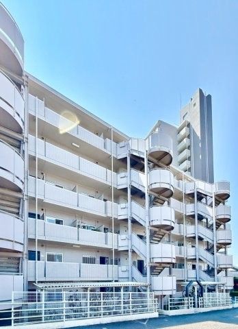 3SLDK Apartment for Sale in Toride, Ibaraki - 67.56 sqm - Thumbnail 2