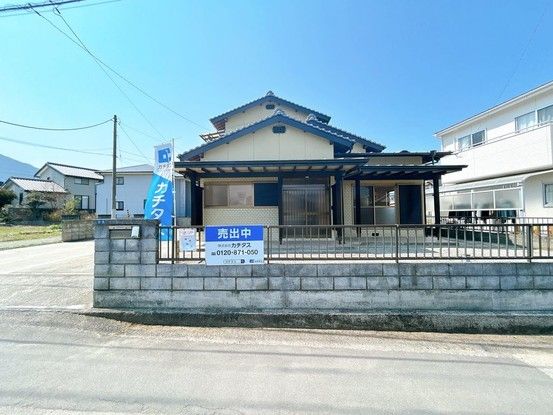 Renovated 5LDK House in Niihama, Ehime with Large Garden & Parking - Thumbnail 4