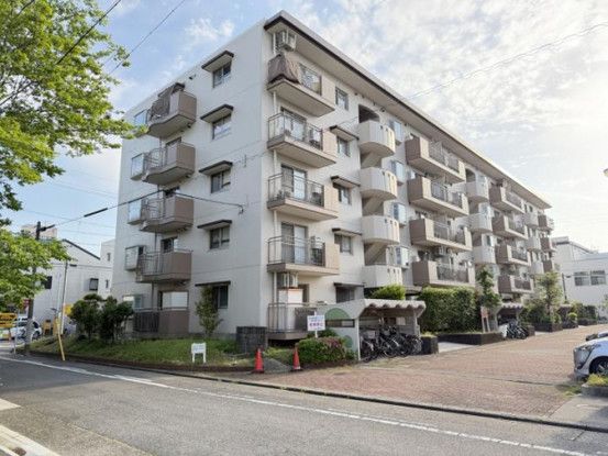 3LDK Apartment for Sale in Showa Ward, Nagoya - Thumbnail 2