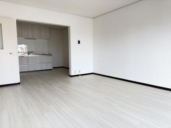 3LDK Apartment for Sale in Showa Ward, Nagoya - Thumbnail 3