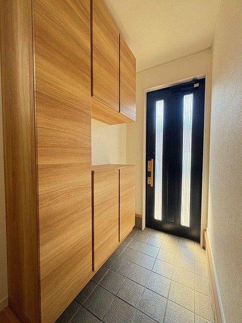 Renovated 3LDK House in Akashi, Hyogo - Thumbnail 2
