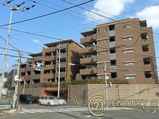 3SLDK Apartment for Sale in Kashiba, Nara - 72.87sqm - Thumbnail 2