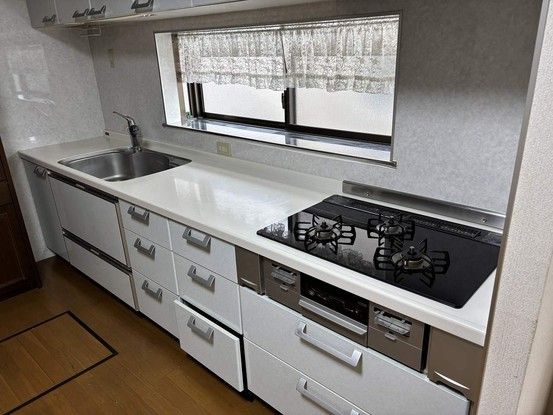 5LDK Detached House in Kannon Dai, Hiroshima City - 142m² - Thumbnail 3