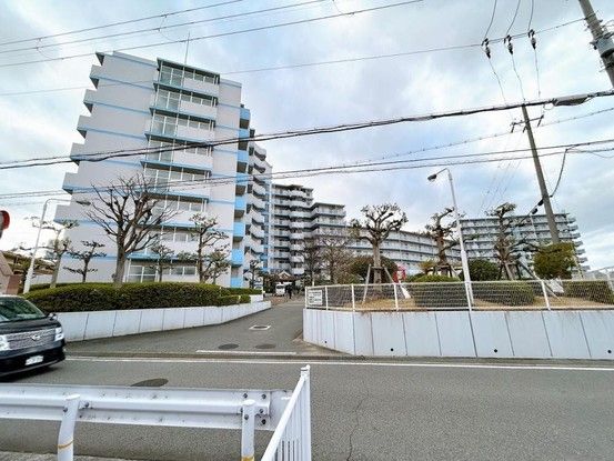 Renovated 2SLDK Apartment in Kakogawa, Hyogo - 73.76m² - Thumbnail 2