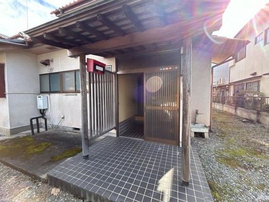 1984 Detached House Near Yashuhirakawa Station, Tochigi City - Thumbnail 3