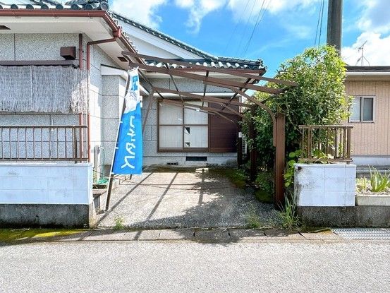 5DK Single-Story House in Ibusuki, Kagoshima with Parking for 3 Cars - Thumbnail 3