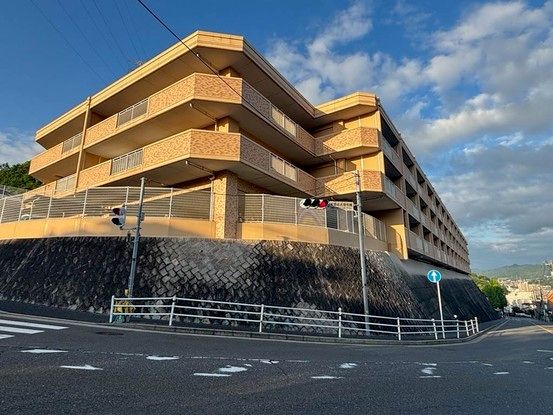 3LDK Apartment for Sale in Bishamondai, Hiroshima - Thumbnail 2