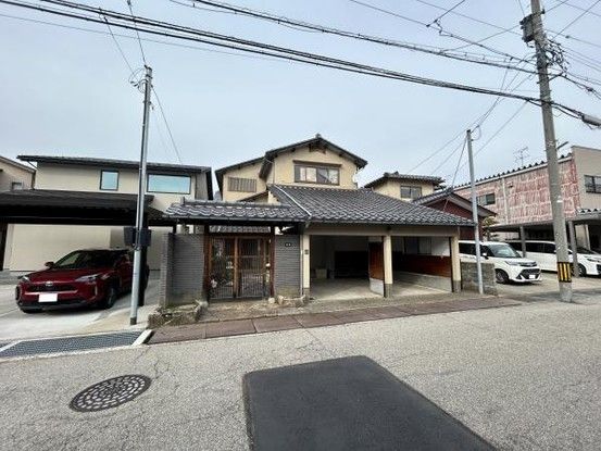 5LDK Renovated Detached House for Sale in Kanazawa, Ishikawa - Thumbnail 2