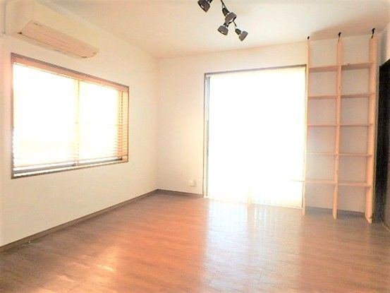 4LDK House for Sale in Yashima Nishimachi, Takamatsu - Thumbnail 3