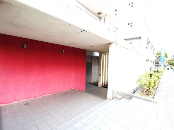 2LDK Apartment for Sale in Naha, Okinawa - 67.86 sqm - Thumbnail 4