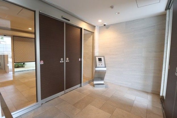 2LDK Apartment for Sale in Ginowan, Okinawa - 60.22 sqm - Thumbnail 4