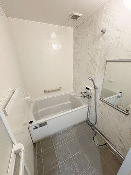 2SLDK Apartment for Sale in Kasukabe, Saitama - 76.39 sqm - Thumbnail 2