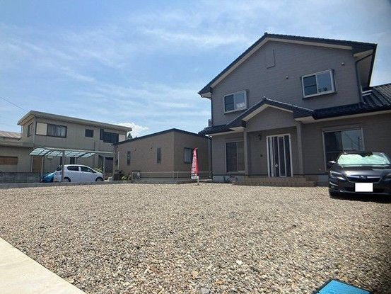 Renovated 5SLDK House in Niihama, Ehime with Large Lot - Thumbnail 2
