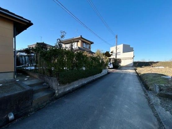 Renovated 3LDK Detached House for Sale in Gosen, Niigata - Thumbnail 2