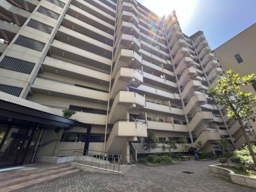 3LDK Apartment with Lake Biwa View in Otsu, Shiga - Thumbnail 2