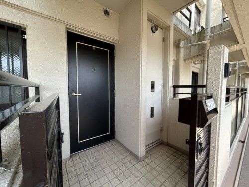 3LDK Apartment with Lake Biwa View in Otsu, Shiga - Thumbnail 4
