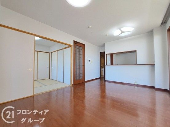 3LDK Apartment Near Higashi-Ikoma Station, Ikoma City - Thumbnail 4