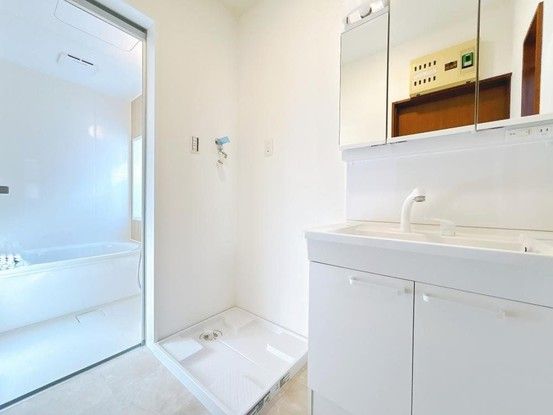 Renovated 3LDK House in Yachiyo, Chiba - 80.86m2 - Thumbnail 2