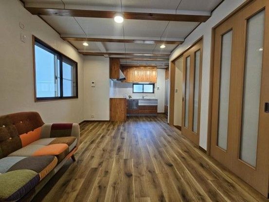 Renovated 4SLDK House for Sale in Suita, Osaka - Thumbnail 4