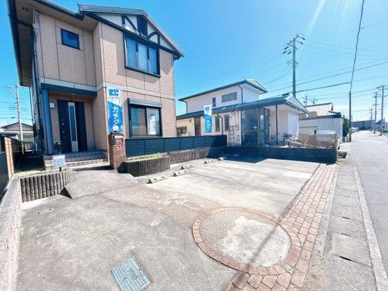 4SLDK Detached House for Sale in Suzuka, Mie - Thumbnail 2