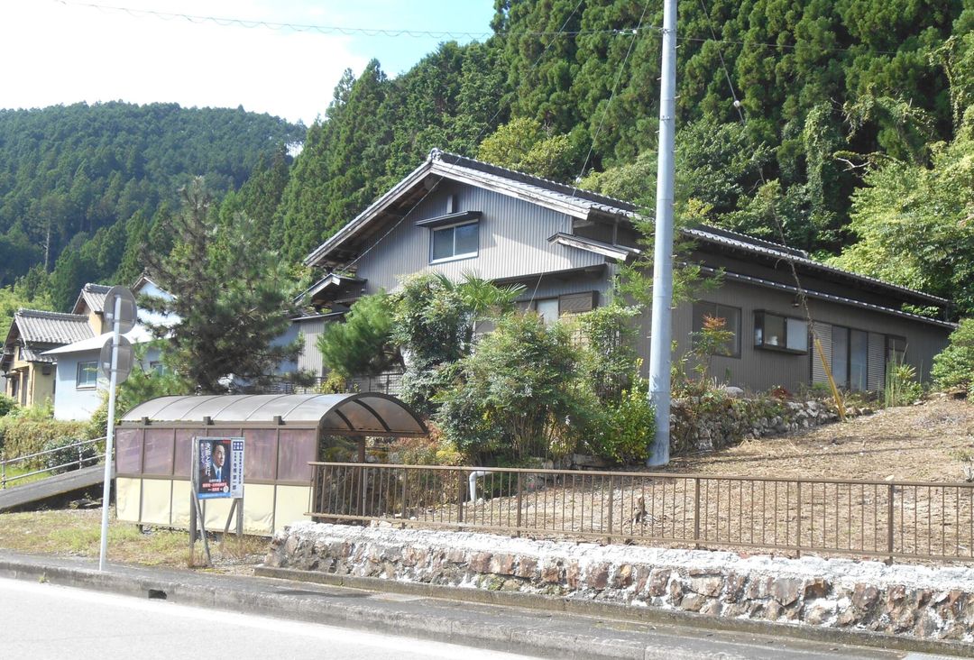 Historic 150+ Year Kominka with 280 Tsubo Land in Toei - Thumbnail 2