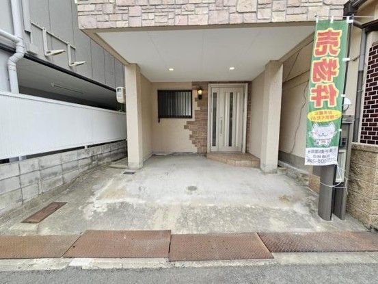 3LDK Detached House for Sale in Tsurumi-ku, Osaka - Thumbnail 2