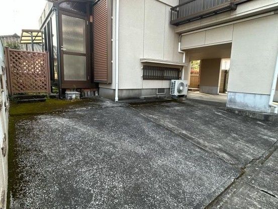 4LDK Detached House for Sale in Kagoshima City, Hoshigamine - Thumbnail 2