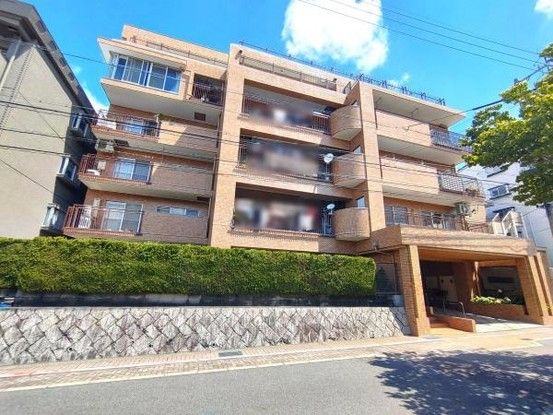 3LDK Apartment for Sale in Nagoya's Tenpaku Ward - Thumbnail 2