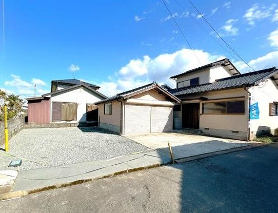 Renovated 4LDK House in Kanzaki City, Saga - 99.14 sqm - Thumbnail 2