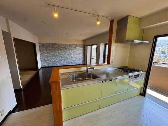 3LDK Apartment for Sale in Ikoma, Nara – 82.52m² - Thumbnail 4