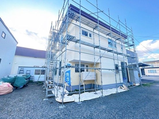 Renovated 4SLDK House in Obihiro, Hokkaido - 144.87m² - Thumbnail 2