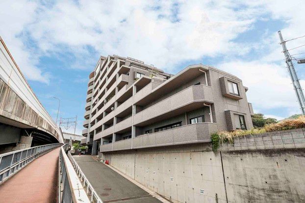 3SK Apartment for Sale in Nishi-ku, Hiroshima City - Thumbnail 2