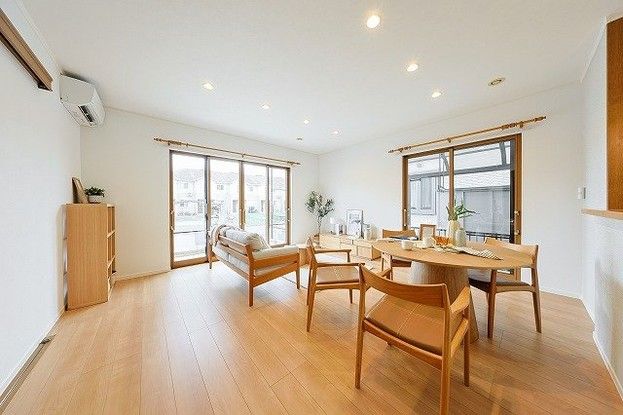 Renovated 4LDK Wooden House for Sale in Yasu, Shiga - Thumbnail 2