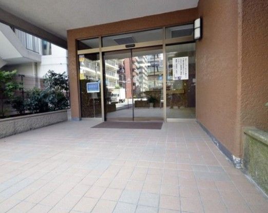 2LDK Apartment for Sale in Nihonbashi Nakasu, Chuo Ward, Tokyo - Thumbnail 4