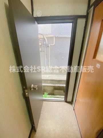 Renovated 3DK Terrace House for Sale in Higashiosaka, Osaka - Thumbnail 4
