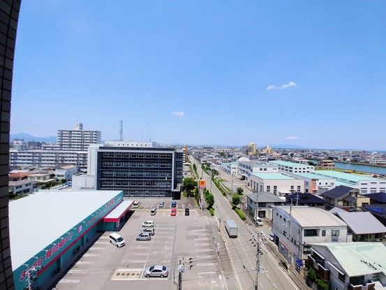 4LDK Apartment for Sale in Tokushima City, Tokushima - Thumbnail 3