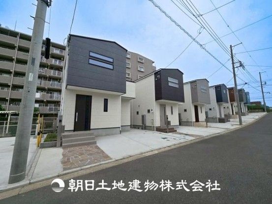 4LDK Detached House for Sale in Asahi-ku, Yokohama - Thumbnail 2